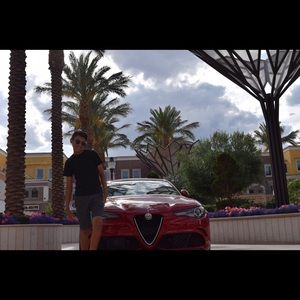 Meet your Posher, Mark